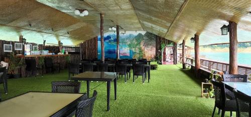 카오속 (수랏타니) Khaosok Happy House 2성급 호텔 로비