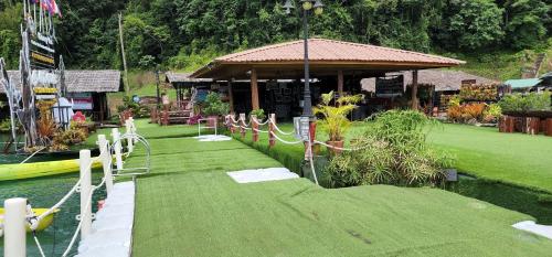 카오속 (수랏타니) Khaosok Happy House 2성급 호텔 레스토랑