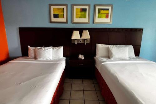 Ramada by Wyndham Flamingo Water Park, Kissimmee (zdjęcie 9)