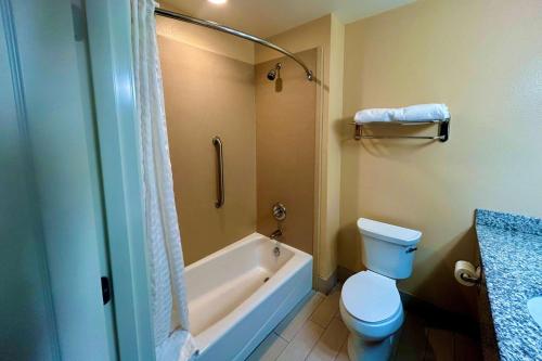 Best Western Plus Desert Poppy Inn - image 13