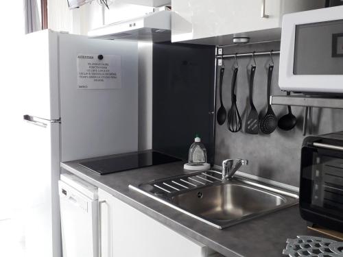 Studio cabine 4 pers, station Côte 2000, tout équipé - FR-1-689-138 Studio cabine 4 pers, station Côte 2000, tout équipé - FR-1-689-138