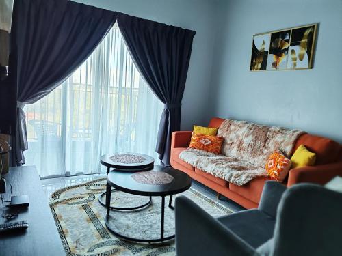 D'Elegant Suite - Emerald Avenue