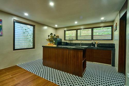 Kitchen, Cuatro Maya by Araw Residences in Balaytigui