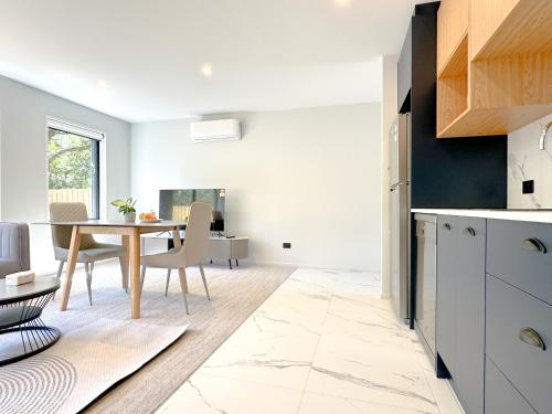 منزل 58 متر مربع من 1 غرفة و1 حمام خاص في Ilam (Charming 1BR Retreat next to UC) in Ilam