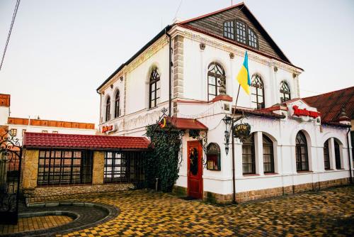 Antique House Hotel in Dubno
