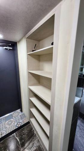 Cozy Duplex House with Parking - Фото 4