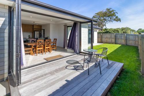 Facilities, Large Family Home Near The Landing in Wigram