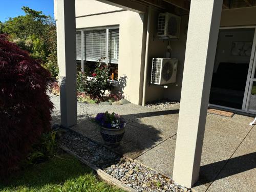 Balcony/terrace, Private Guest Suite in Ruby Bay