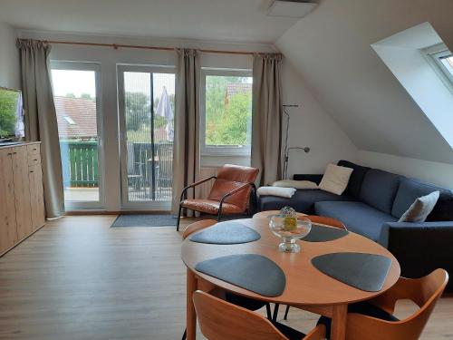 2 bedrooms, 3 beds