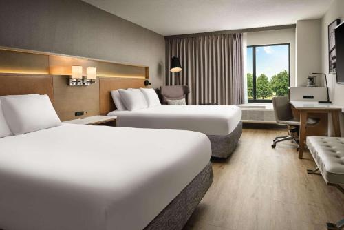 Queen Room with Two Queen Beds - Non-Smoking