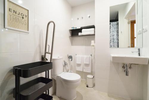 Valencia Home - image 8