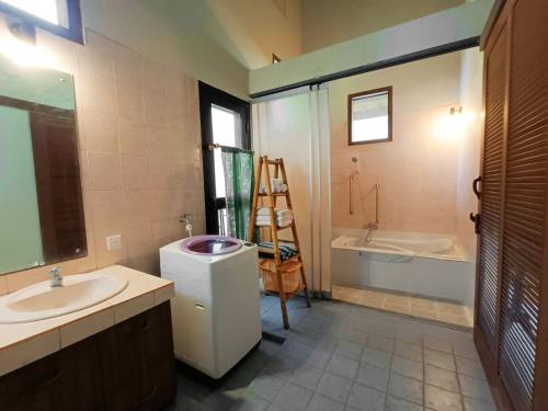 Sayang Taman Villas – Sanur, CO