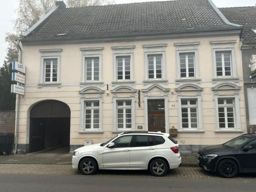 3 Zimmer Monteurswohnung in 400 Jahre alter Lateinschule LS24 in Mönchengladbach, Deutschland