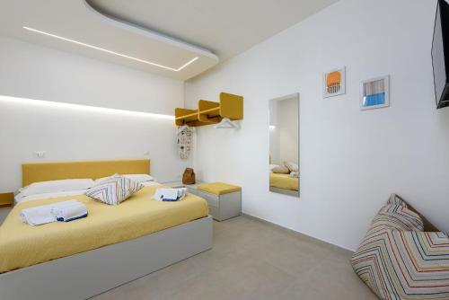 One-Bedroom Apartment image 10