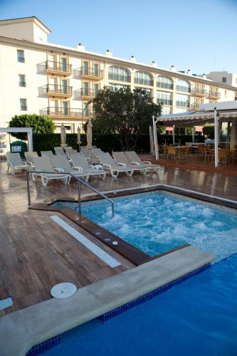 Hotel Gran Sol - image 7