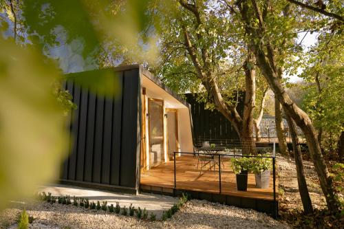 Blisku do Gradot - Riverfront Luxury Cabins, Skopje
