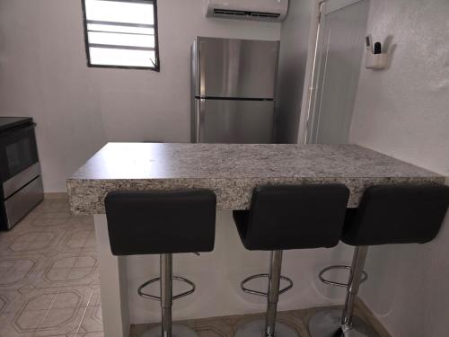 Dapur, Modern Apartment 3 bedrooms near Airport, Beach, and La Placita in Carolina