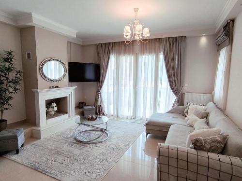 Η πέρλα της λίμνης/ The lake's pearl gîte à louer Anatolí