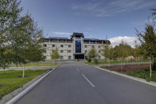 Giriş, GRAND KHAN TENGRI 4* in Narın