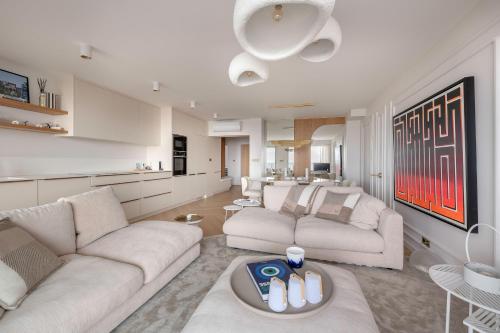 Apartment image 10