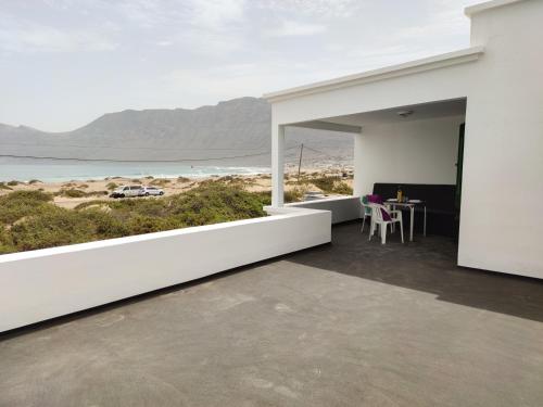 VolKKanrentals Beach View House 3