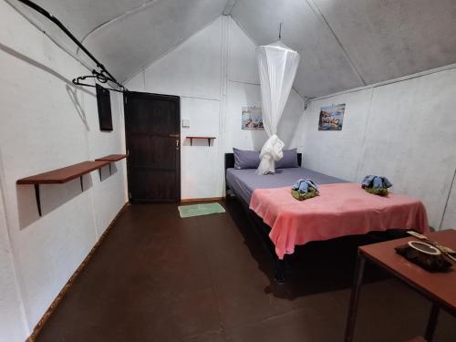 Bungalow with Fan image 9