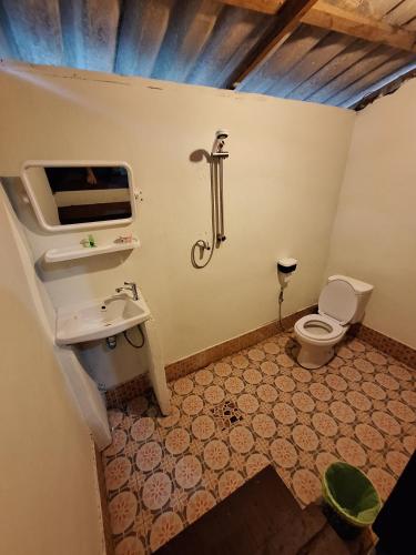 Bungalow with Fan image 10