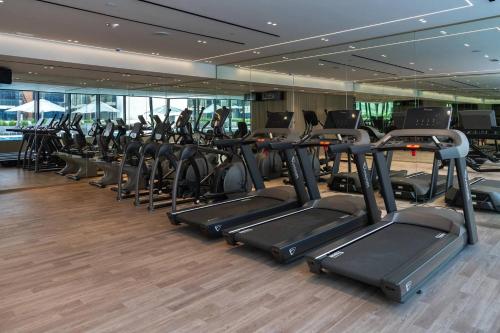 Furnished 1br In Jvc Pool Access Free Parking, Dubai (foto 4)
