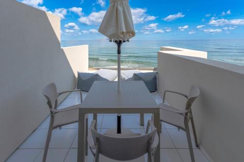 Almare Beach Hotel - image 12