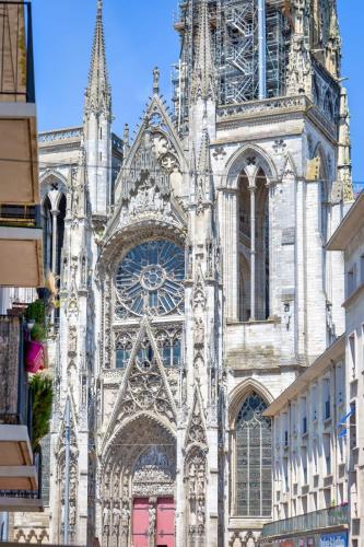 Victoria magnifique appartement spa vue cathédrale Victoria magnifique appartement spa vue cathédrale