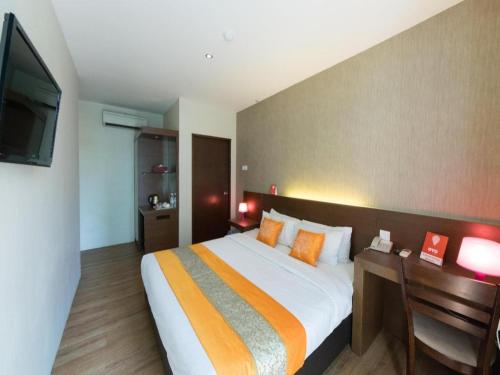 OYO 139 The Marque Hotel
