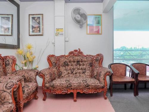 OYO 90120 MI Hotel Dungun OYO 90120 MI Hotel Dungun