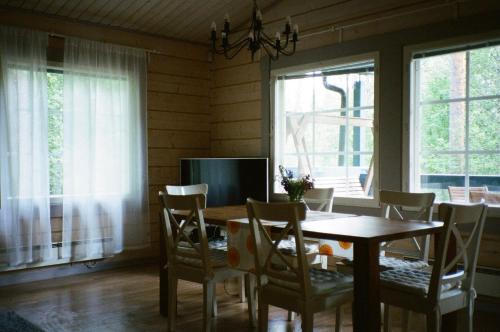 Fish & Fun Holiday Village in Paaso
