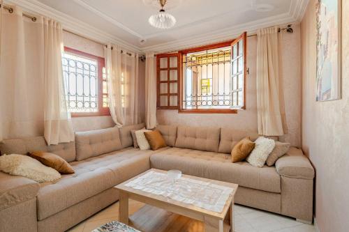 Rabat Sale - Layover Guest House Apartement 2 & Terrace near Airport - 3rd floor in Bel Aroussi