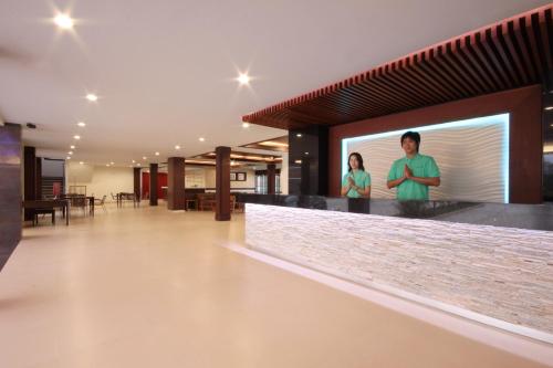 Lobby, Paragon Suite Resort in Thep Prasit