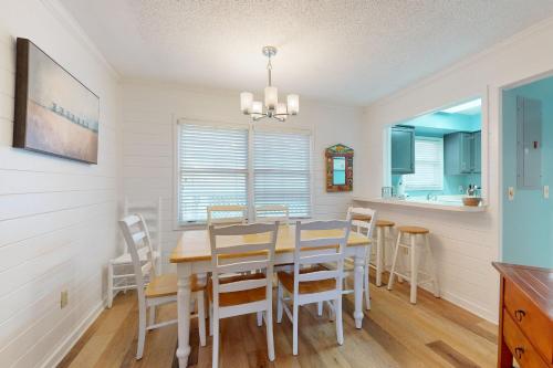 Pelican Bay 46 in Isle of Palms, USA