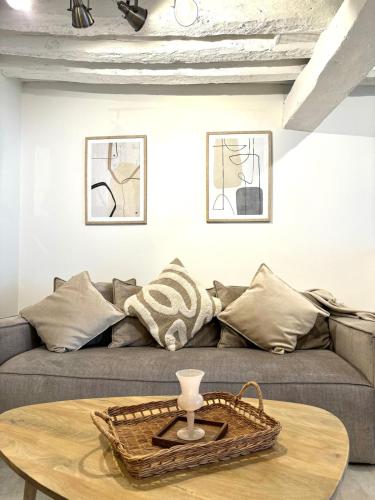 Apartment Saint Germain des Pres Bon Marche by Studio Prestige - main image