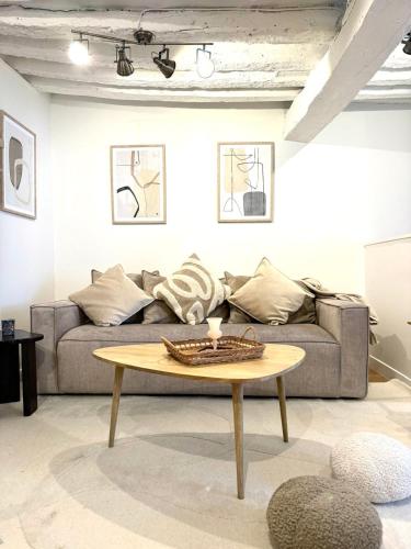 Apartment Saint Germain des Pres Bon Marche by Studio Prestige - image 3
