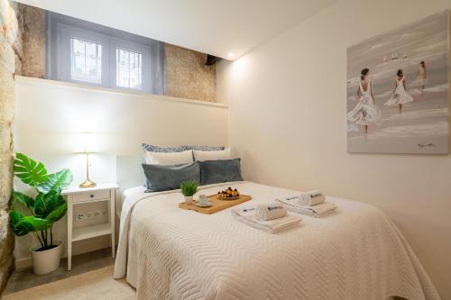 Host Wise - Modern Comfy Flat 3