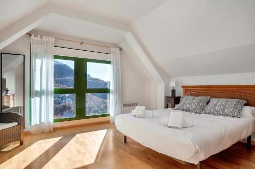 Argualas - Triplex con piscina - By CARDI Suites, Panticosa (fotografie 4)