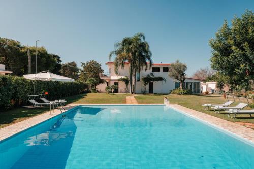  VILLA DEMAL 8&2, Emma Villas in Casarano