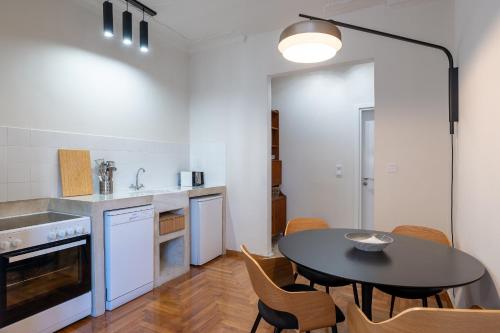 One-Bedroom Apartment image 10