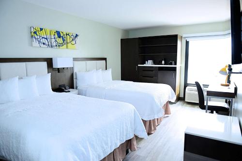 2 double beds