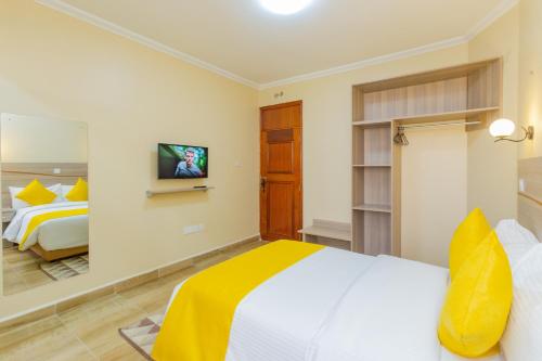 Standard Double Room image 4