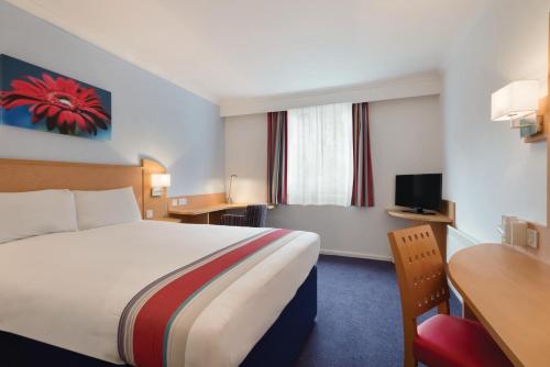 Ramada Wakefield - image 9