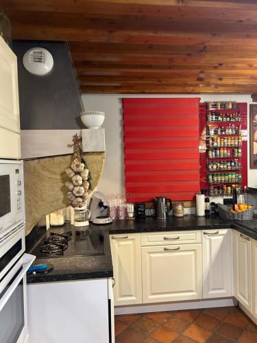 La maison de Brigitte aux petites avaizes in Saint-Christophe-en-Brionnais