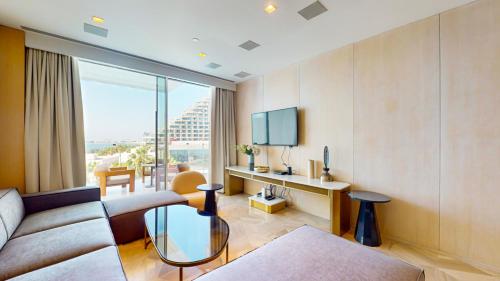 Vacationer Holiday Homes I Stunning 1 Bedroom with Sea View I Iconic FIVE Palm, Дубай (фото 9)