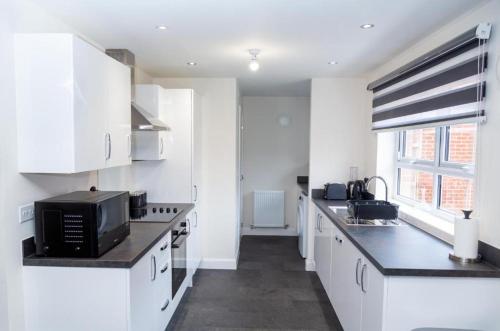 Modern 3 Bedroom Home in Newcastle - Parking in Walkergate