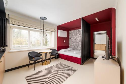 Nowolipki Deluxe Red Studio, Varsovia