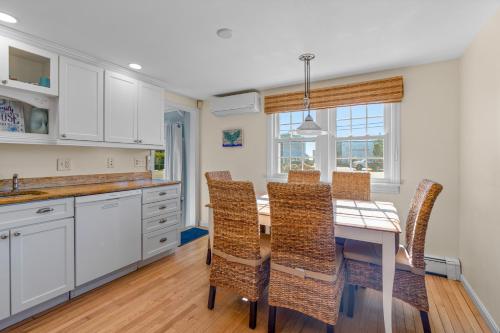 Charming House by the Beach with Patio Grill and FirePit Charming House by the Beach with Patio Grill and FirePit